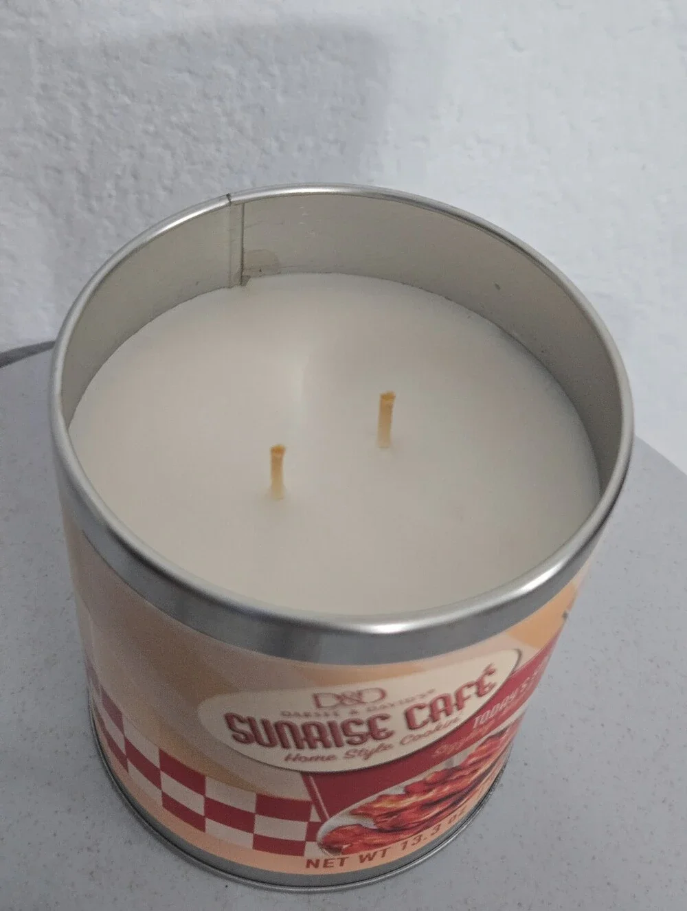 Darsee & David's Double Wick Candle Maple Bacon scent, tin canister and lid  NEW